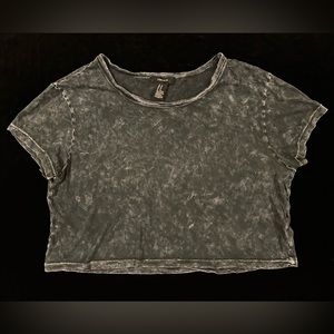 black distressed stone washed cropped tee